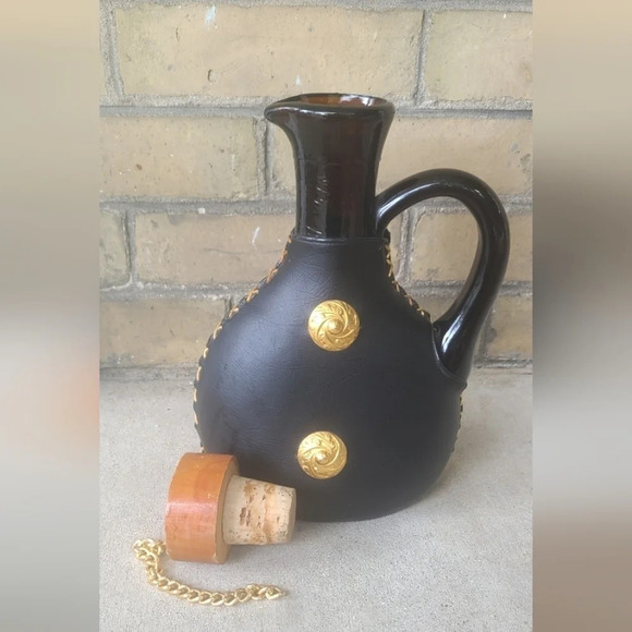 Vintage Leather Wraped Decanter - Picture 6 of 10